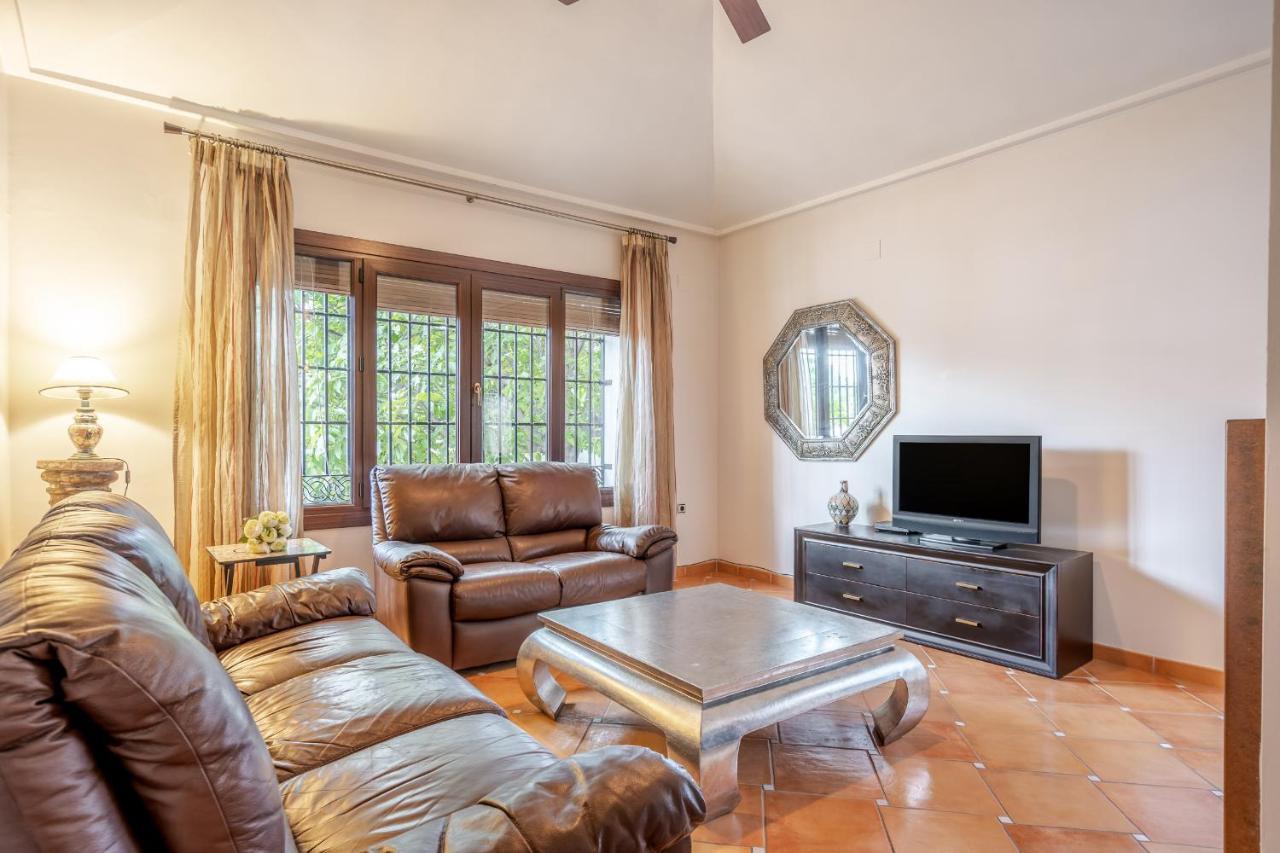 Villa Maria, Piscina Y Spa Exterior Privado Belicena ภายนอก รูปภาพ